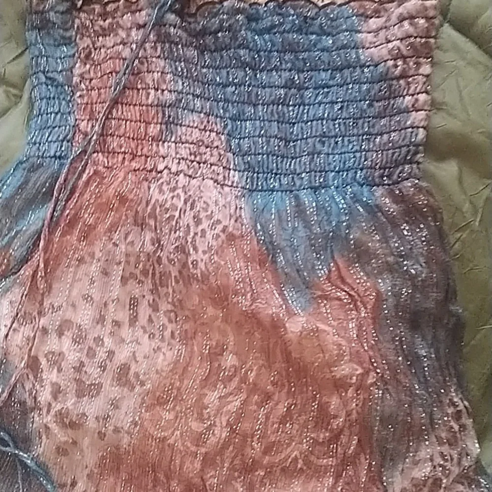 Top - Picture 4 of 4